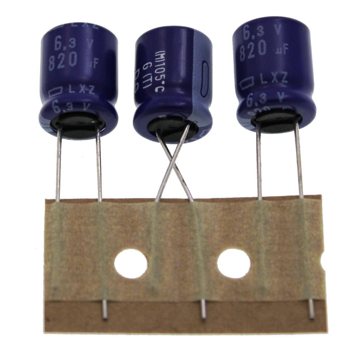 Elko Capacitor Radial 820µF 6,3V | Electrolytic capacitor up to a temperature of 105°C | 10x12,5mm | 820uF ELXZ6R3ETD821MJC5S United Chemi-Con