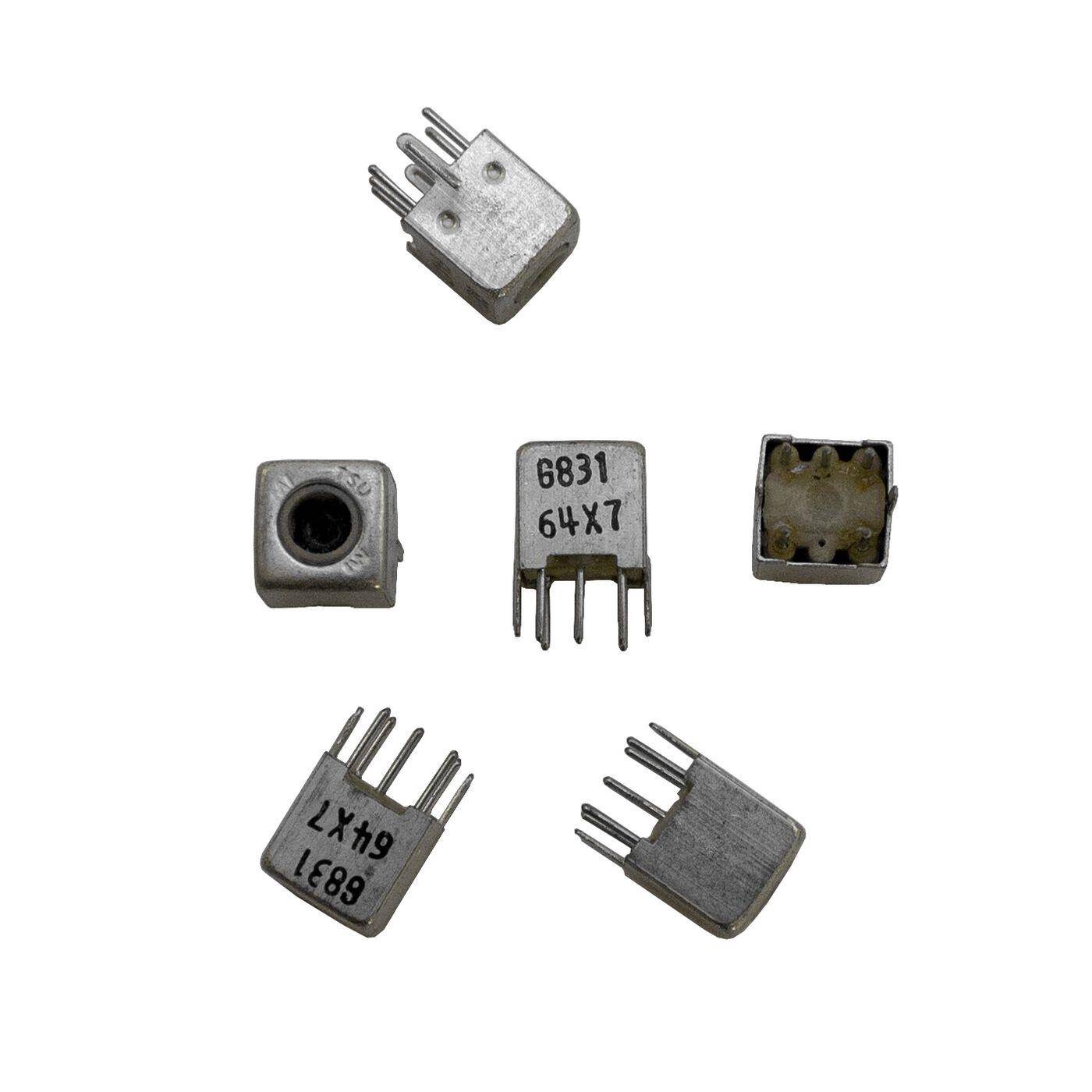 Adjustable Coil Radial 0,03…130µH 3…200MHz Mitsumi R-12 G831A Adjustable Coil Radial 0,03…130µH 3…200MHz Mitsumi R-12 G831A