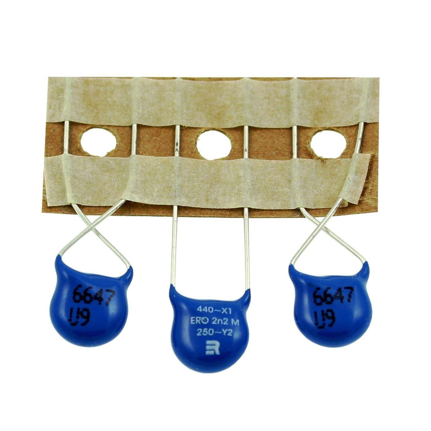 Ceramic Capacitor 2,2nF 440V AC Evox Rifa ERO610RJ4220MCRA d8x4mm 2200pF Ceramic Capacitor 2,2nF 440V AC Evox Rifa ERO610RJ4220MCRA d8x4mm 2200pF