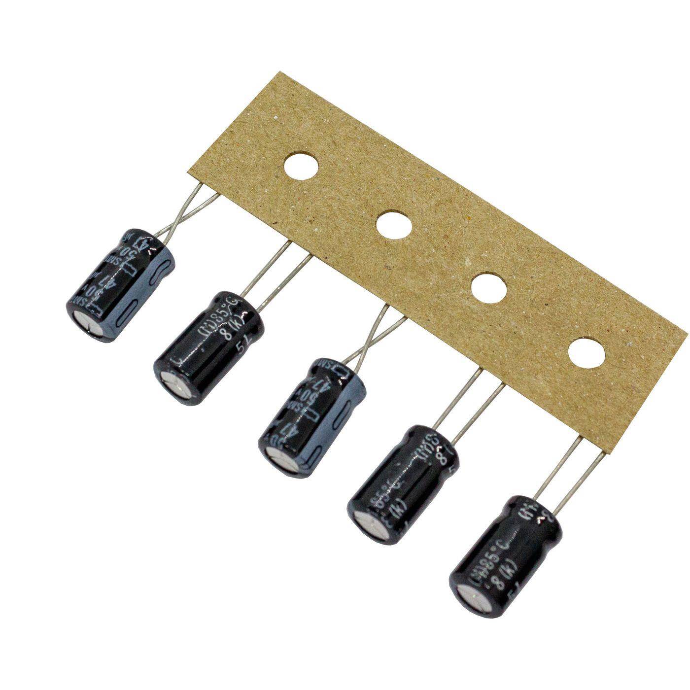 Elko Capacitor Radial 47µF 50V | Electrolytic capacitor up to a temperature of 85°C | 6,3x11mm | 47uF ESMG500ETD470MF11D UCC